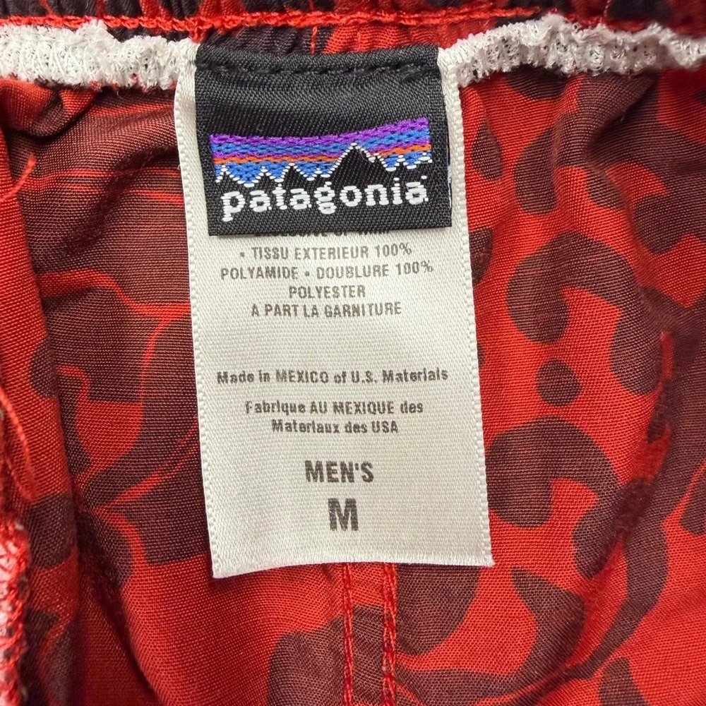 Patagonia Baggies Shorts Mens M Red Black Floral Paisley 5